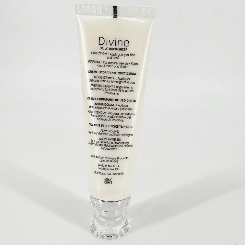 NEW Younique Divine Daily Moisturizer